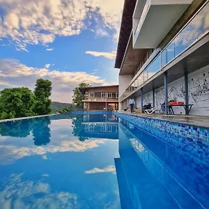 Nexstay Grand Chaliyar Edavanna